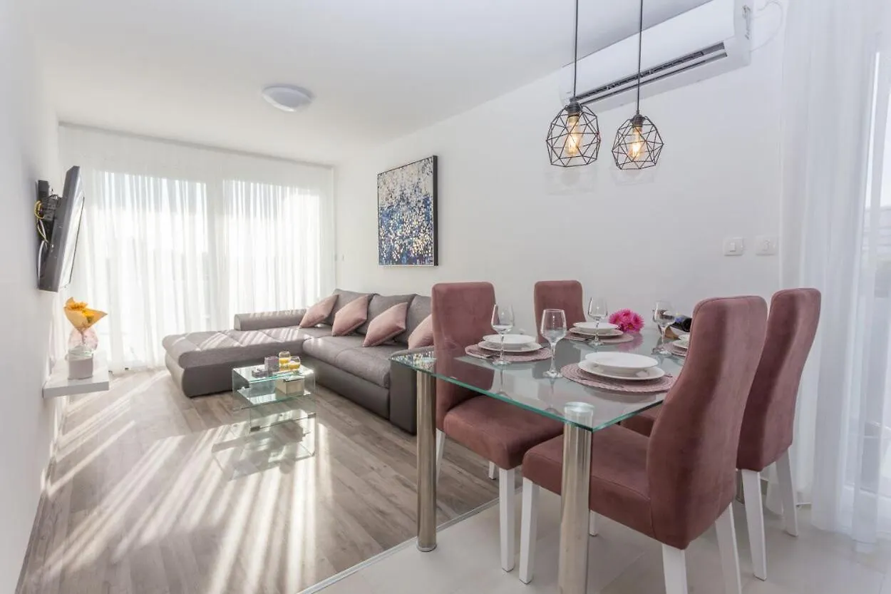 Apartment Papillon Split